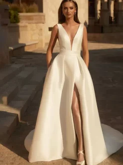 Vintage Wedding Dress V-Neck Sleeveless Natural Waist Satin Fabric With Train Bridal Gowns
