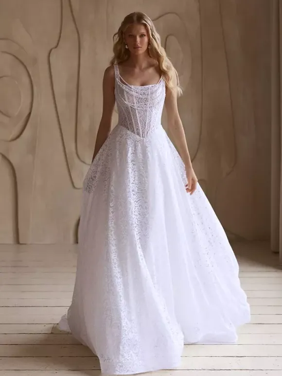 Vintage Wedding Dress With Train A-Line Sleeveless Lace Designed Neckline Bridal Gowns