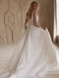 Vintage Wedding Dress With Train A-Line Sleeveless Lace Designed Neckline Bridal Gowns