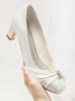 Vintage Wedding Shoes Satin Round Toe Rhinestones Mid Heel Bridal Shoes