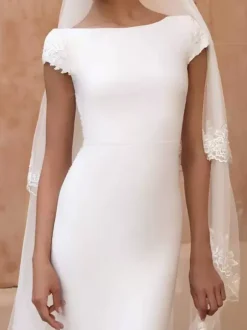 Wedding Dress Jewel Neck Short Sleeves Natural Waist Lace With Train Bridal Gowns