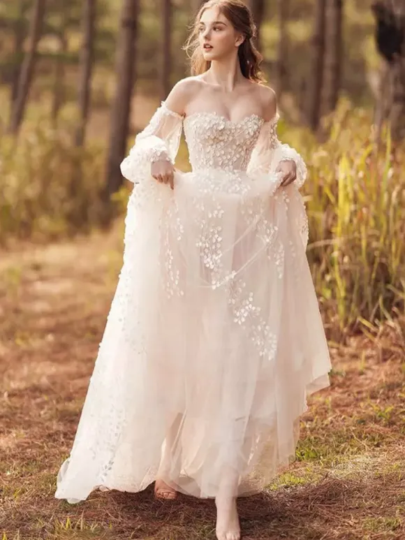 Wedding Dress Lace Sweetheart Neck 3/4 Length Sleeves With Train Lace Bridal Gowns