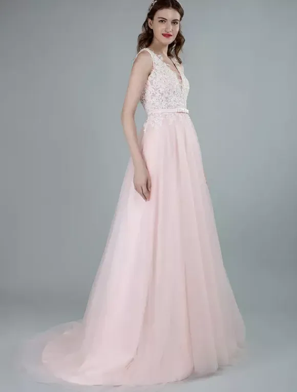 Wedding Dresses A Line Sleeveless Bows V Neck Bridal Dresses With Court Train