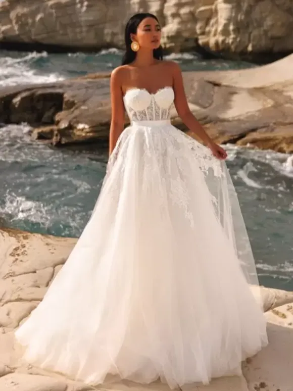 Wedding Dresses Floor-Length Sleeveless Lace Strapless Bridal Gowns