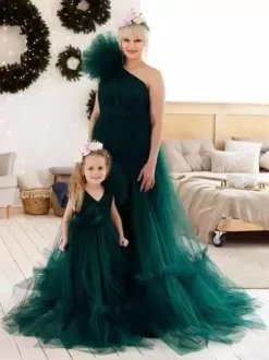 Wedding Flower Girl Dresses Special Occasion Dresses Emeralds Long Sleeves Tiered