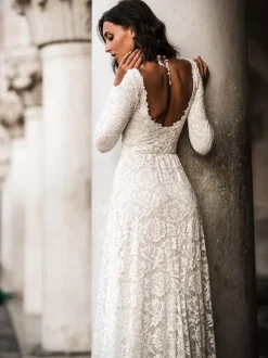 Wedding Gowns Jewel Neck Long Sleeves Sweep Lace Bridal Gowns