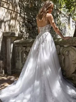 Wedding Gowns V-Neck Half Sleeves With Train Tulle Bridal Gowns