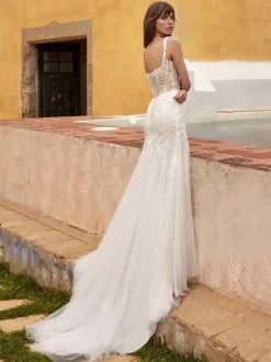Wedding Gowns With Train Mermaid Sleeveless Lace Designed Neckline Bridal Dresses