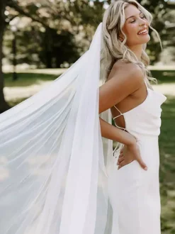 Wedding Veil One-Tier Tulle Cut Edge Classic Bridal Veils