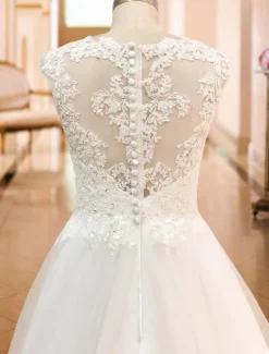 Wedding Dresses 2026 A Line Illusion Neck Sleeveless Floor Length Lace Beaded Tulle Boho Bridal Gowns