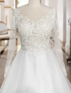 Wedding Dresses 2026 A Line V Neck Long Sleeve Lace Applique Tulle Bridal Gowns With Chapel Train