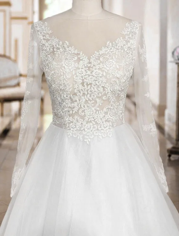 Wedding Dresses 2026 A Line V Neck Long Sleeve Lace Applique Tulle Bridal Gowns With Chapel Train