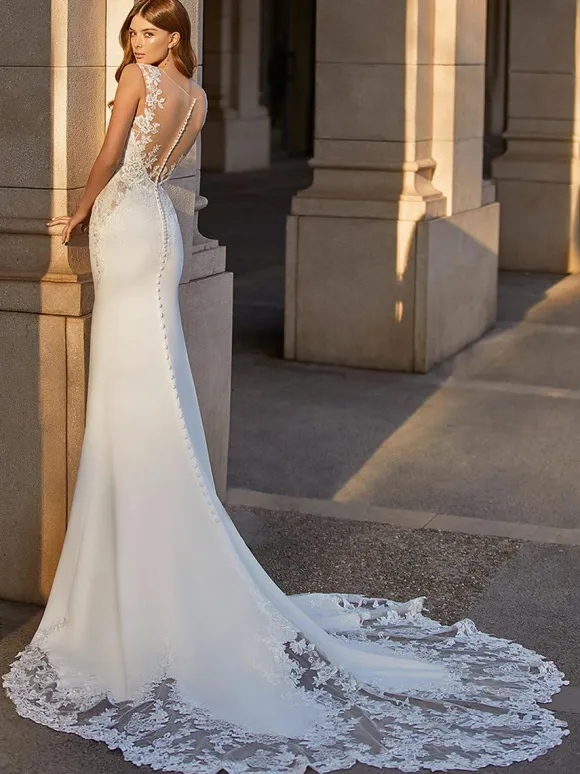 Wedding Dresses Illusion Neckline Sleeveless Natural Waist Lace With Train Bridal Dresses
