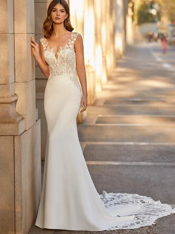 Wedding Dresses Illusion Neckline Sleeveless Natural Waist Lace With Train Bridal Dresses