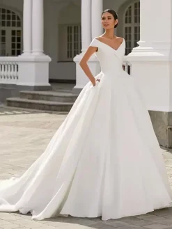 Wedding Dress Princess Silhouette V-Neck Natural Waist With Train Bridal Dresses