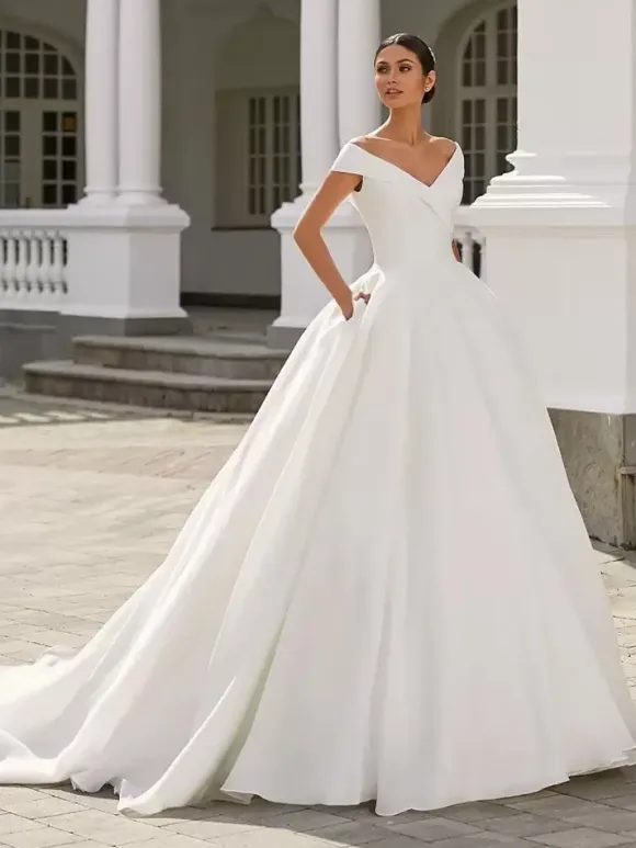 Wedding Dress Princess Silhouette V-Neck Natural Waist With Train Bridal Dresses