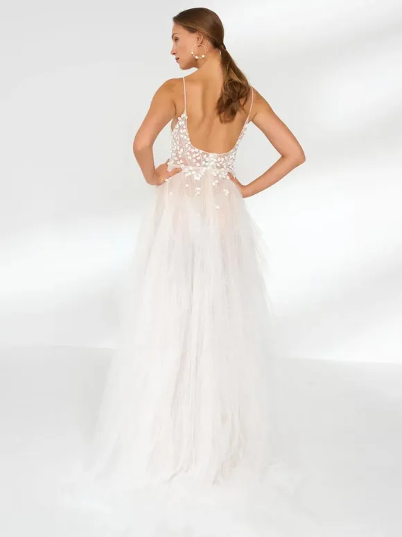 Wedding Dress V-Neck Sleeveless Sweep Lace Bridal Gowns