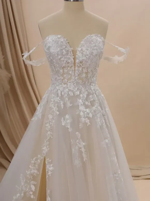 Wedding Dress With Train A-Line Sleeveless Lace Sweetheart Neck Bridal Dresses