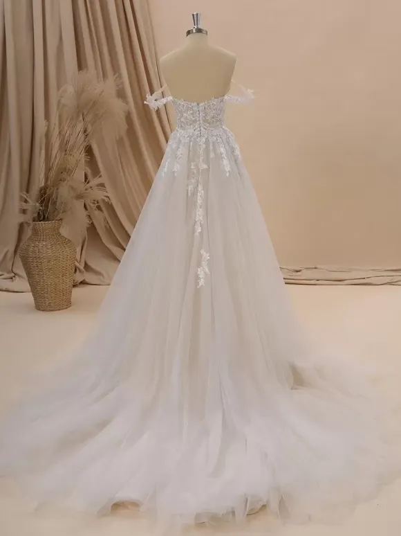 Wedding Dress With Train A-Line Sleeveless Lace Sweetheart Neck Bridal Dresses