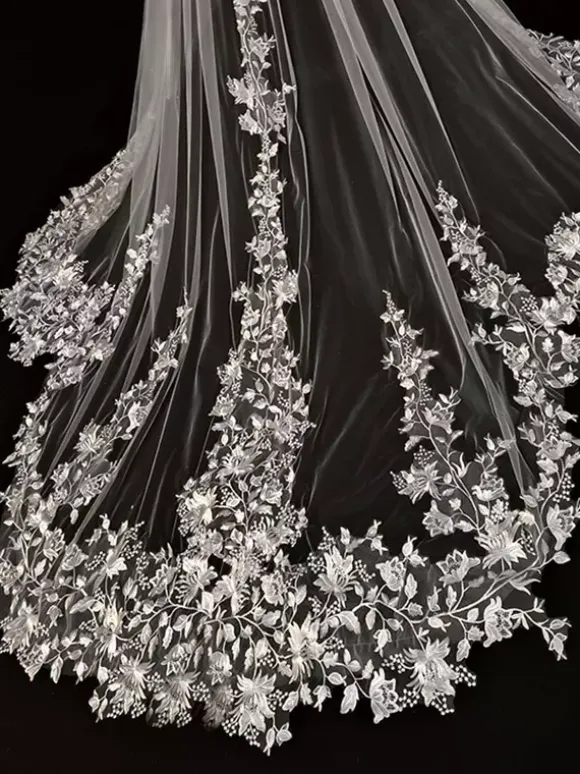 Wedding Veils Two-Tier Lace Tulle Lace Applique Edge Waterfall Bridal Veils