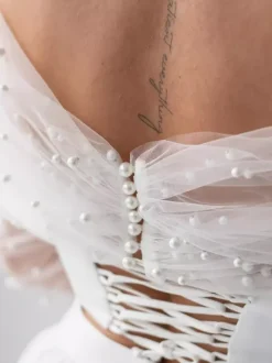 Wedding Wraps White Long Sleeves Bateau Neck Illusion Sleeves Shawls Tulle Pearls Bridal Cover Up