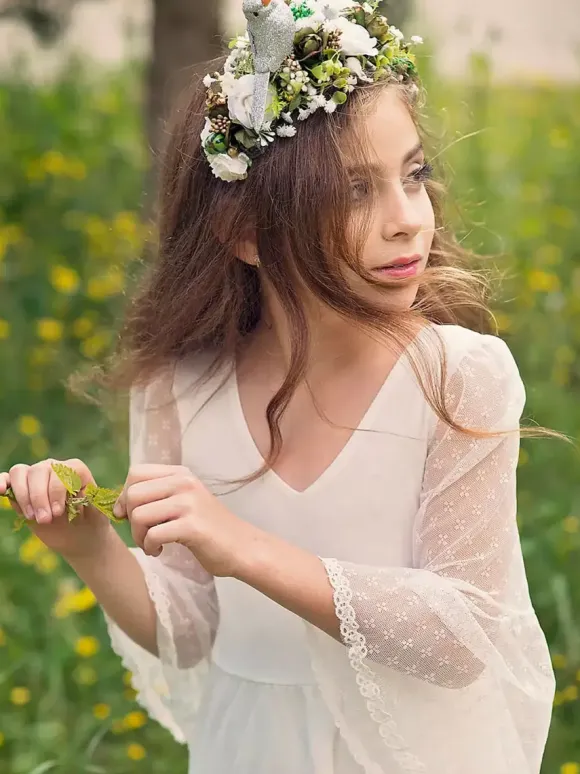 White Boho Lace Flower Girl Dress V-Neck Long Sleeves Floor-Length A-Line Kids Social Party Dresses