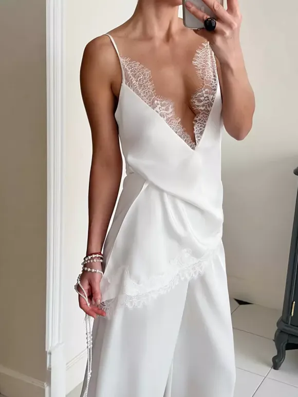 White Cami Top Straps Neck Strappy Lace Adjustable Straps Chic Women Camis