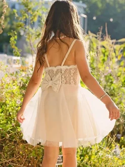 White Flower Girl Dresses Jewel Neck Tulle Sleeveless Short A-Line Bows Kids Party Dresses