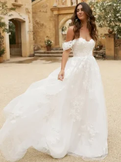 White Lace Wedding Dress Strapless Sleeveless Backless With Train Tulle Bridal Gowns Free Customization