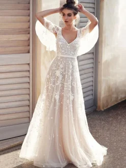 White Lace Wedding Dress V-Neckline A-Line Wedding Dress Short Sleeves Backless Bridal Dresses Free Customization