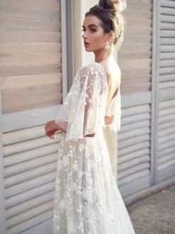 White Lace Wedding Dress V-Neckline A-Line Wedding Dress Short Sleeves Backless Bridal Dresses Free Customization