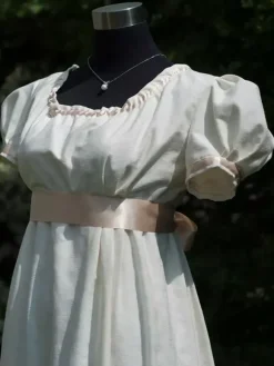 White Retro Empire Waist Dress Women Marie Antoinette Costume Polyester Shift Dress Vintage 18th Century Costume
