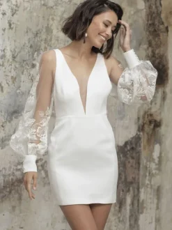 White Short Wedding Dresses V-Neck Long Sleeves Backless Sheath Cut-Outs Lace Bridal Dresses Free Customization