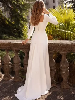 White Simple Causal Wedding Dress Satin Fabric Square Neckline Long Sleeves A-Line Floor Length Bridal Gowns Free Customization