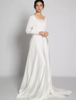 White Simple Causal Wedding Dress Satin Fabric Square Neckline Long Sleeves A-Line Floor Length Bridal Gowns Free Customization