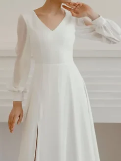 White Simple Causal Wedding Dress With Train A-Line V-Neck Long Sleeves Split Front Chiffon Bridal Gowns Free Customization