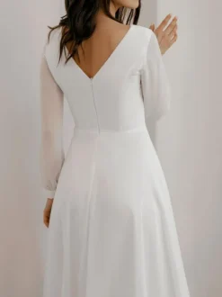 White Simple Causal Wedding Dress A-Line Jewel Neck Long Sleeves Ankle-Length Zipper Chiffon Bridal Gowns Free Customization