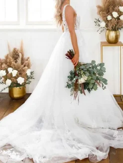 White Simple Lace Wedding Dress V-Neck Sleeveless Backless A-Line Bridal Dresses Free Customization