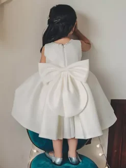 White Flower Girl Dresses Ivory Satin Fabric Sleeveless Jewel Neck Flower Girl Dresses