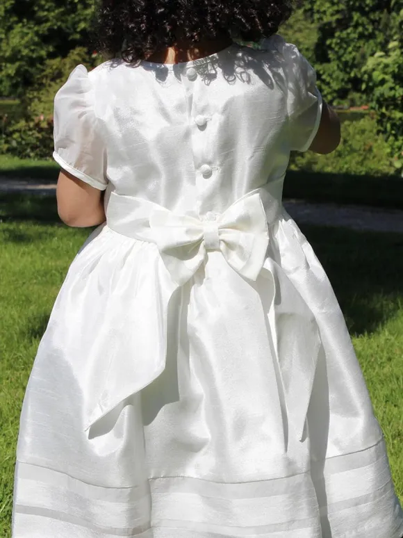 White Flower Girl Dresses Ivory Polyester Short Sleeves Jewel Neck Flower Girl Dresses