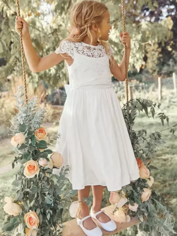 White Flower Girl Dresses White Polyester Short Sleeves Jewel Neck Flower Girl Dresses