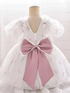 White Flower Girl Dresses Baby Blue Polyester Short Sleeves Square Neck Flower Girl Dresses