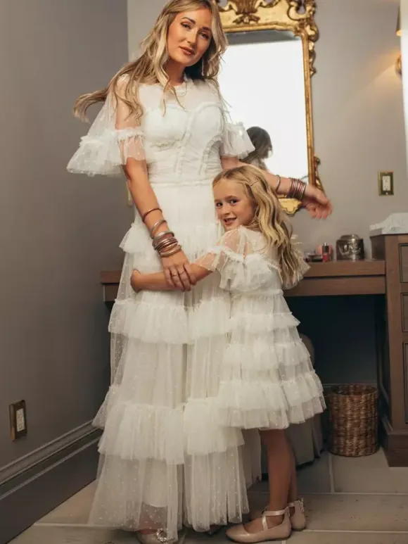 White Flower Girl Dresses Ivory Tulle Short Sleeves Designed Neckline Flower Girl Dresses