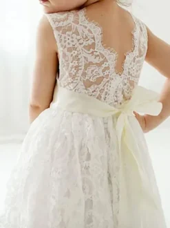 White Flower Girl Dresses Jewel Neck Lace Sleeveless Tea Length A Line Lace Kids Social Party Dresses
