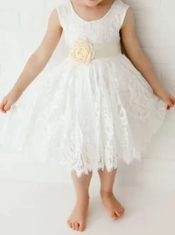 White Flower Girl Dresses Jewel Neck Lace Sleeveless Tea Length A Line Lace Kids Social Party Dresses