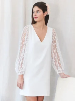 White Short Wedding Dress V-Neck Long Sleeves Short Bridal Gowns Free Customization