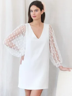 White Short Wedding Dress V-Neck Long Sleeves Short Bridal Gowns Free Customization