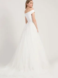 White Simple Causal Wedding Dress 2026 A-Line Bateau Neck Off-Shoulder Sleeveless line Pleated Tulle Bridal Dresses Free Customization