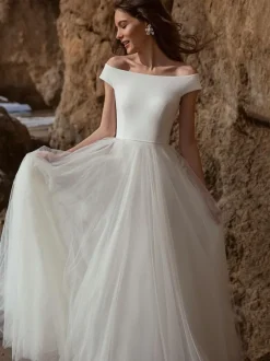 White Simple Causal Wedding Dress 2026 A-Line Bateau Neck Off-Shoulder Sleeveless line Pleated Tulle Bridal Dresses Free Customization