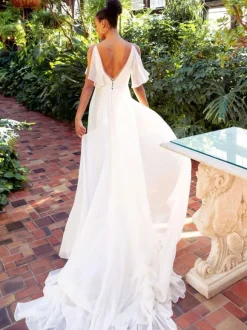 White Simple Causal Wedding Dress Chiffon V-Neck Sleeveless A-Line Backless Long Bridal Dresses Free Customization